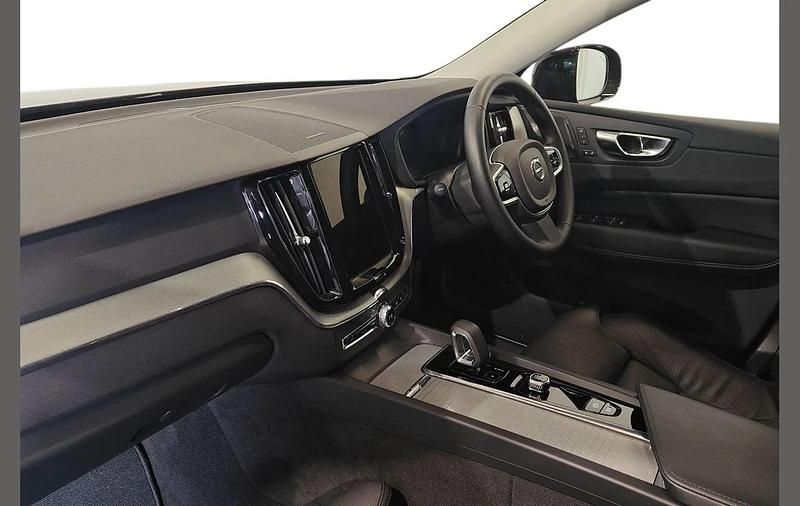 Used Volvo XC60 Plus 345 HP (253 kW) 2025 Black SUV