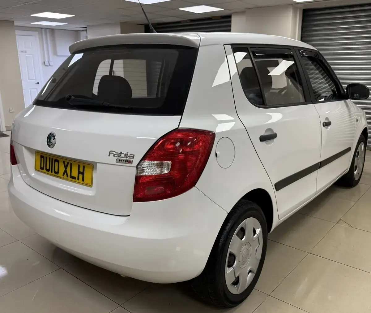 Used Skoda Fabia 70 HP (51 kW) 2010 Multicolour Hatchback