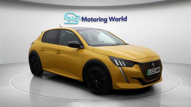 Yellow Used 2023 Peugeot e-208 GT Hatchback | £12,100 (Fair price) - Image 1/4