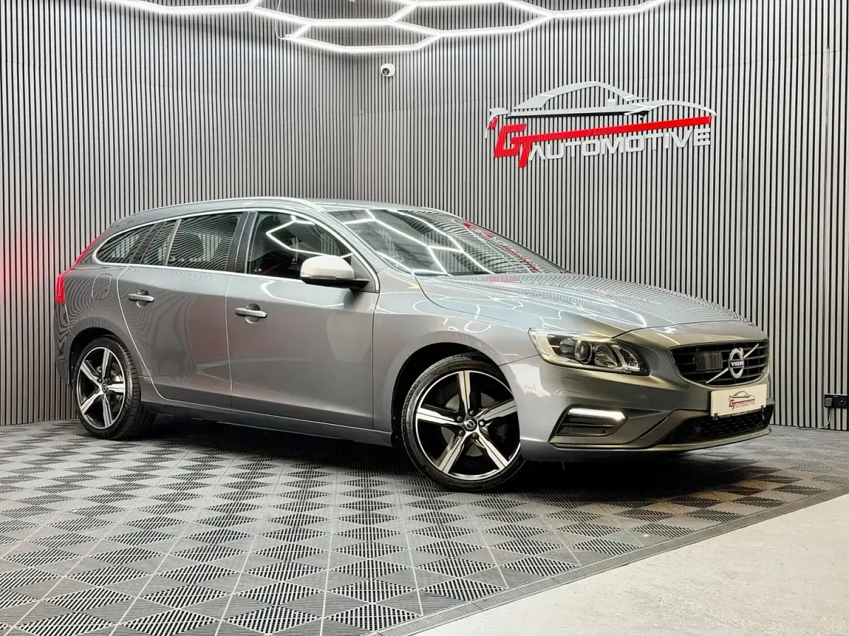 Used Volvo V60 R-Design 2017 Grey Estate