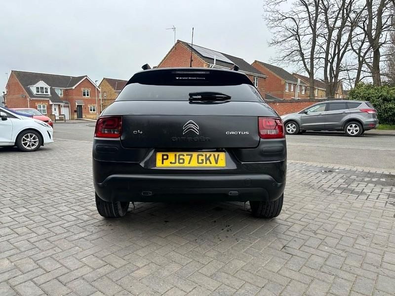 Used Citroën C4 Cactus Flair 82 HP (60 kW) 2017 Black Hatchback