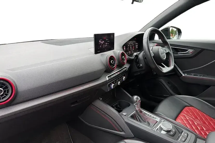 Used Audi SQ2 Black Edition 300 HP (220 kW) 2019 Black SUV