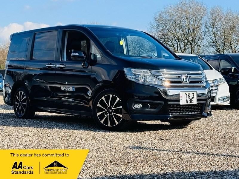 Black Used 2013 Honda Stepwgn Cool MPV | £9,995 (Super price) - Image 1/4