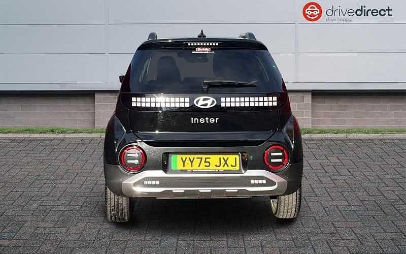 Used Hyundai Inster 85 kW (116 HP) 2025 Pearl  abyss black Hatchback