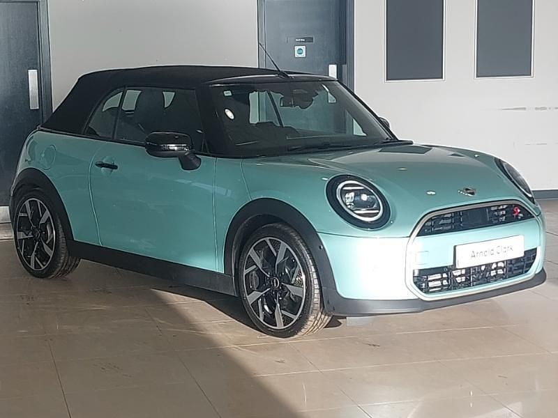 Used Mini Cooper Cabriolet Exclusive 201 HP (147 kW) 2025 Green Cabriolet
