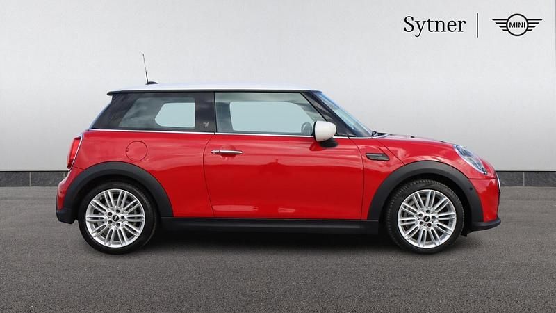 Used Mini Cooper Exclusive 134 HP (98 kW) 2023 Red Hatchback
