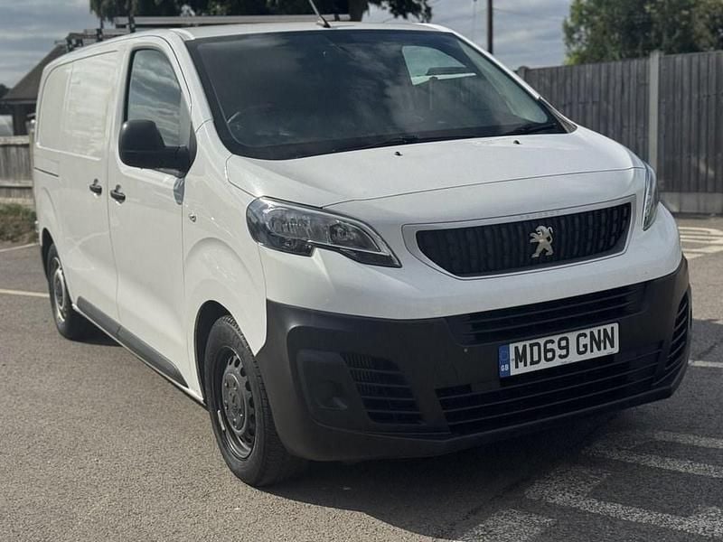 White Used 2020 Peugeot Expert Van | £11,000 (Good price) - Image 1/4