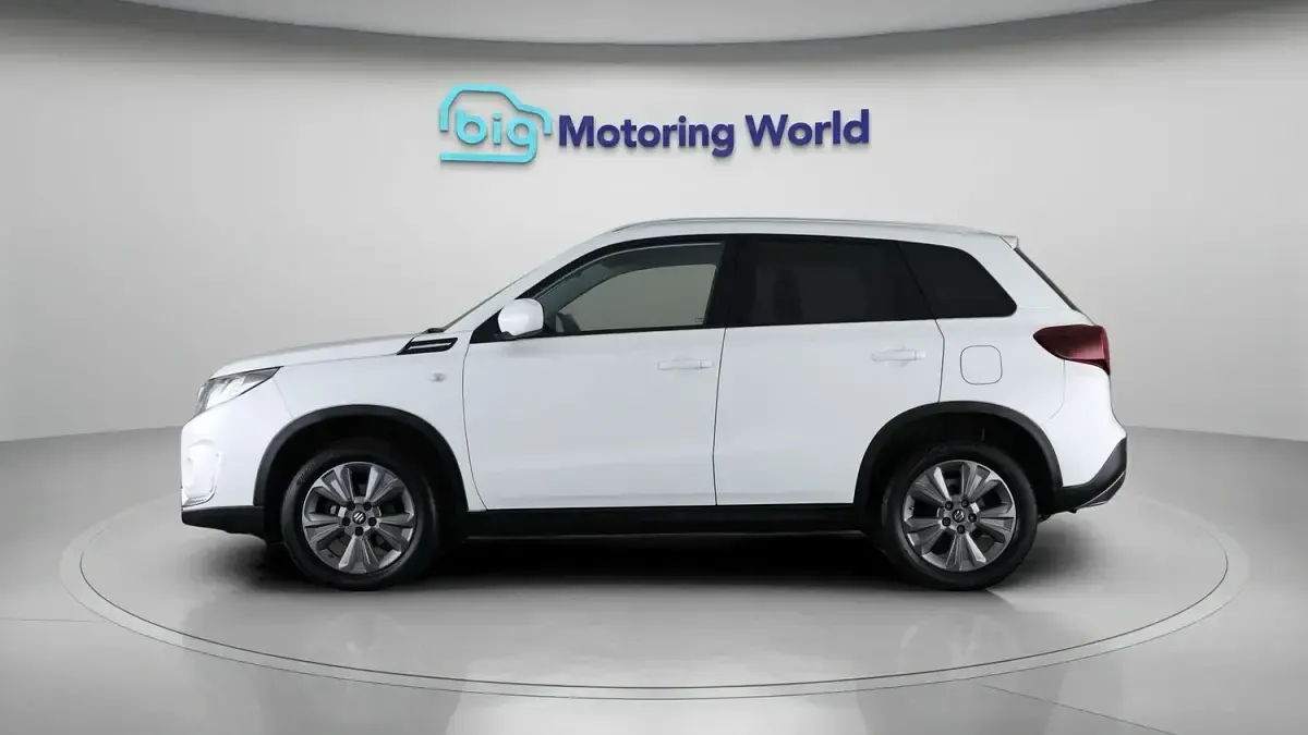 Used Suzuki Vitara SZ-T 129 HP (94 kW) 2023 White SUV