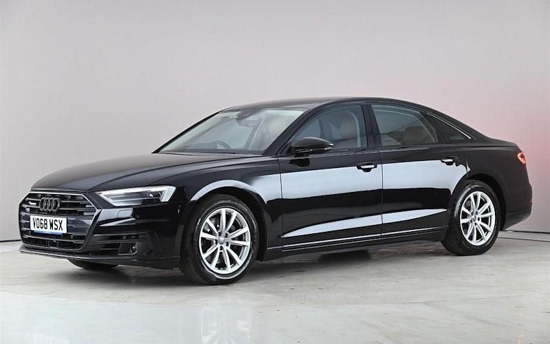 Usado Audi A8 Design 286 HP (210 kW) 2018 Preto Sedan