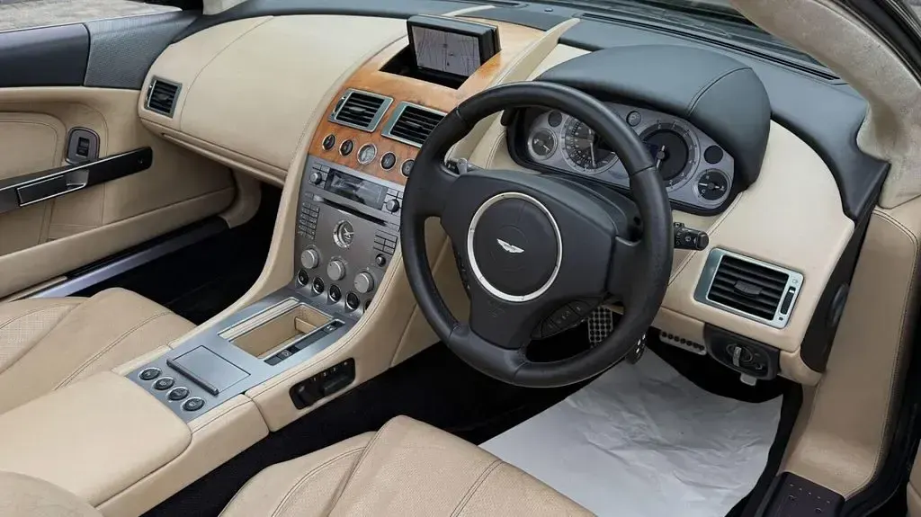 Used Aston Martin DB9 456 HP (335 kW) 2007 Black Cabriolet