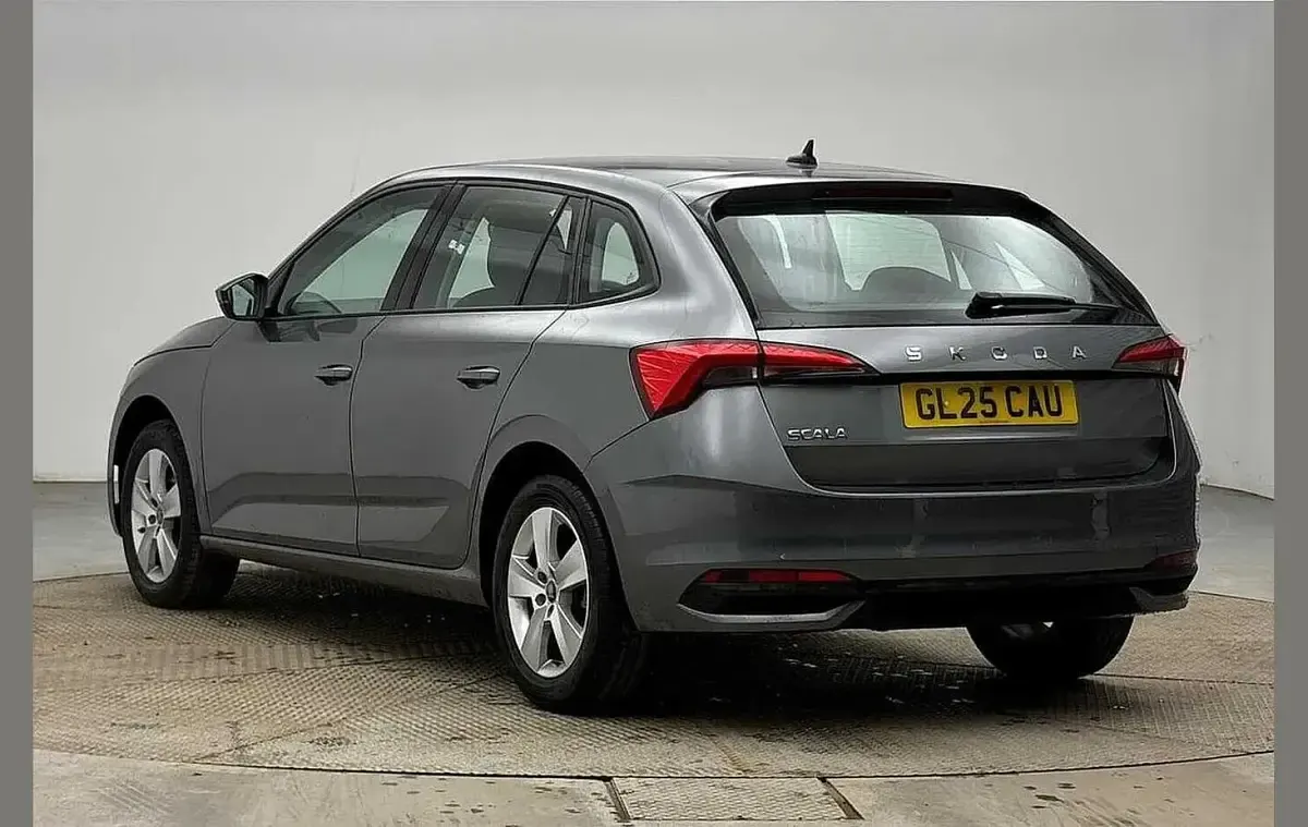 Used Skoda Scala SE 113 HP (83 kW) 2025 Graphite grey metallic Hatchback