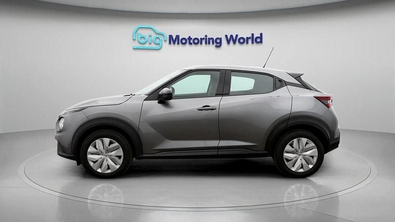 Used Nissan Juke Acenta 113 HP (83 kW) 2022 Grey SUV