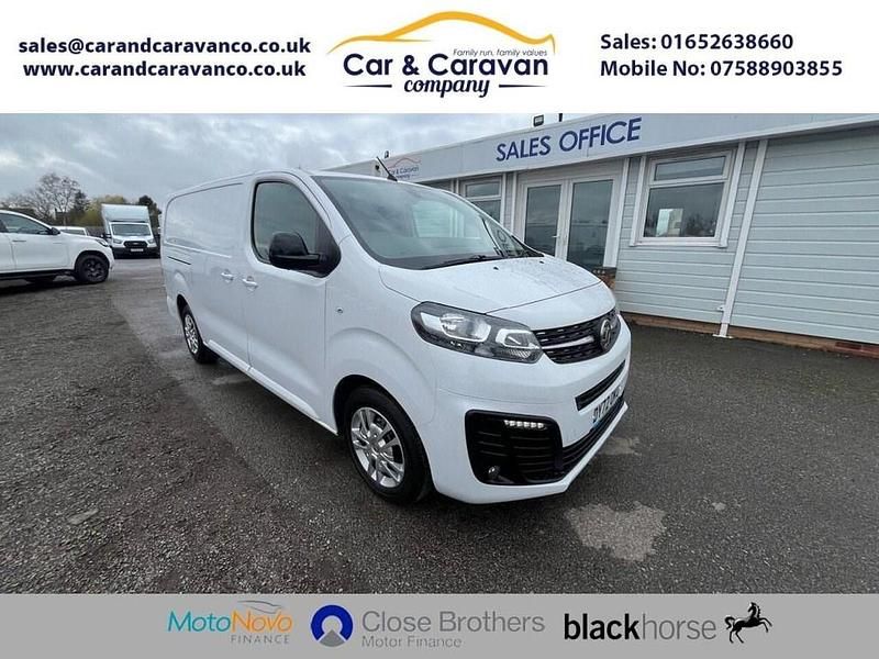 Used Vauxhall Vivaro Sportive 100 HP (73 kW) 2022 White MPV