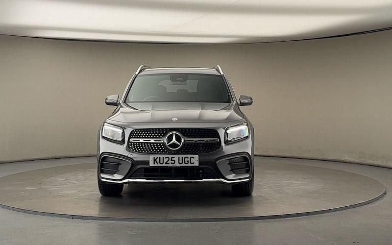 Used Mercedes GLB200 Executive 163 HP (119 kW) 2025 SUV