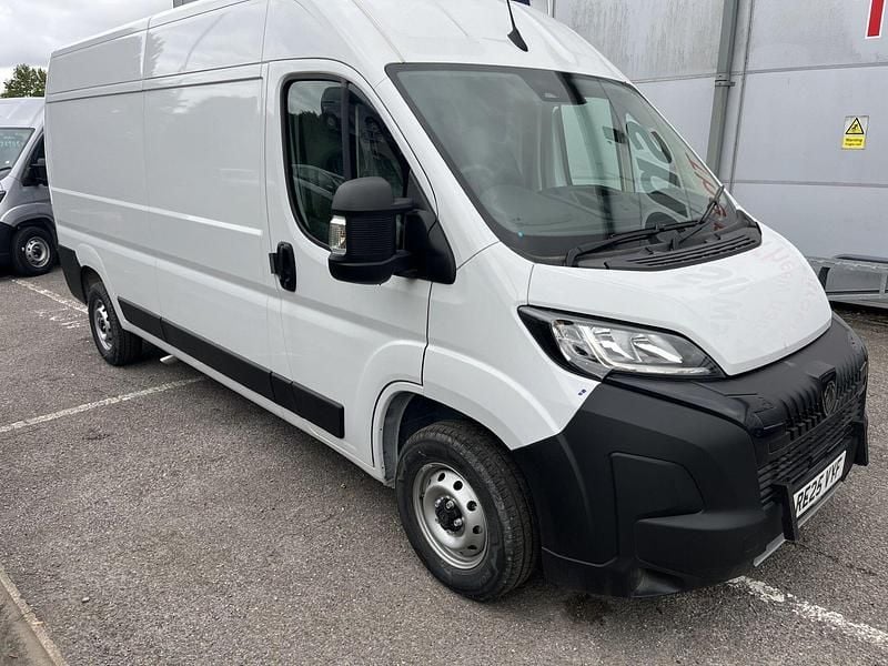 White New 2025 Peugeot Boxer S Van | £23,495 (Good price) - Image 1/4