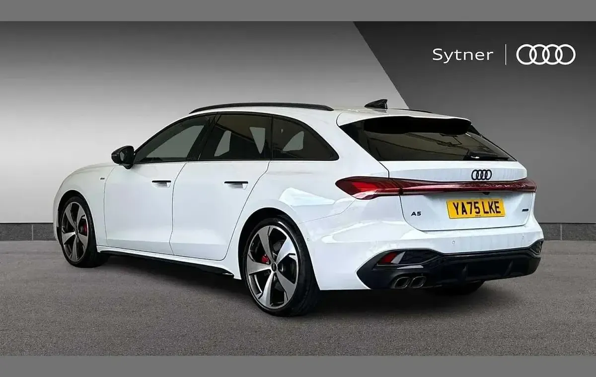 New Audi A5 Comfort 204 HP (150 kW) 2026 White Estate