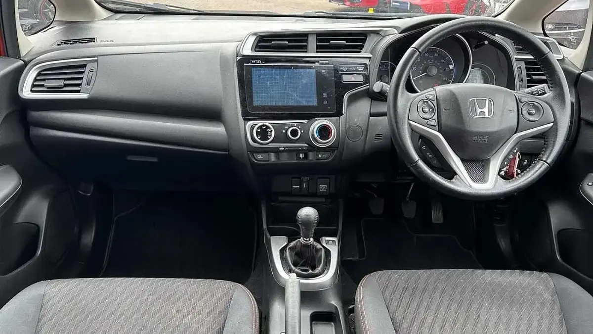 Used Honda Jazz Sport 128 HP (94 kW) 2018 Sunset orange Hatchback