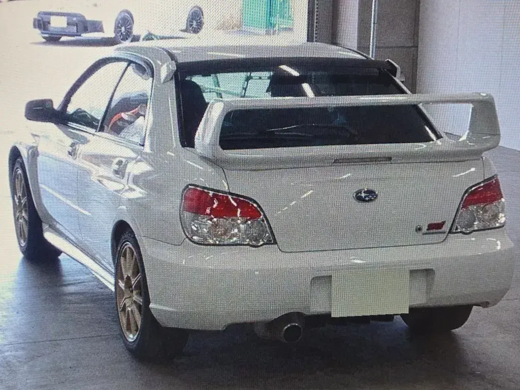 Used Subaru Impreza 160 HP (117 kW) 2006 White Sedan