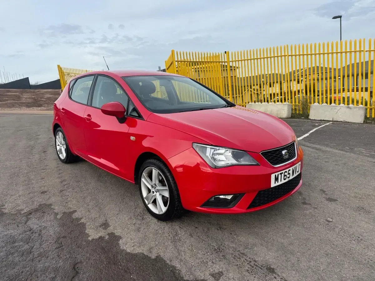 Używany Seat Ibiza 85 KM (62 kW) 2015 Czerwony Hatchback