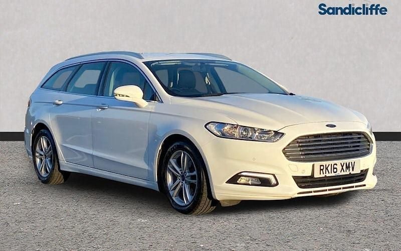 White Used 2015 Ford Mondeo Zetec Estate | £9,849 (Fair price) - Image 1/4