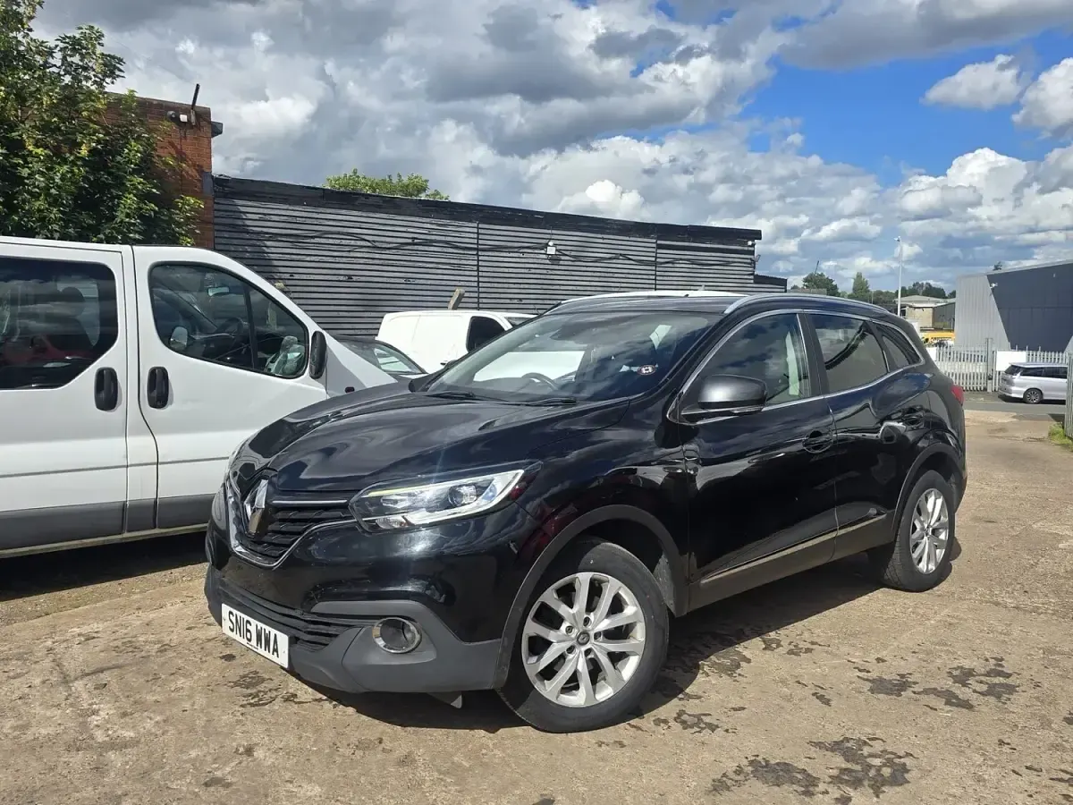 Used Renault Kadjar Dynamique 110 HP (80 kW) 2016 Black SUV
