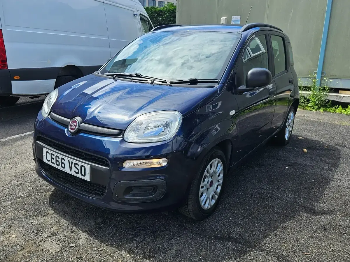 Used Fiat Panda Easy 69 HP (50 kW) 2017 Blue Hatchback