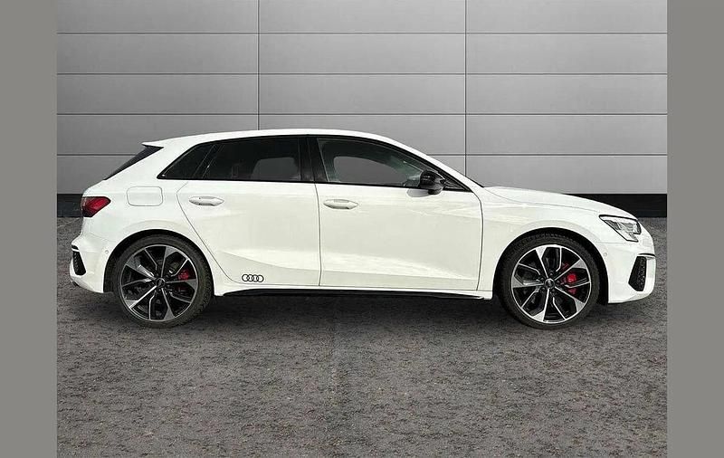 Used Audi S3 Sportback Comfort 310 HP (228 kW) 2023 White Hatchback