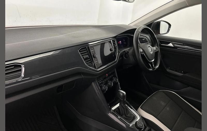 Używany VW T-Roc SEL 190 KM (139 kW) 2020 Czerwony SUV