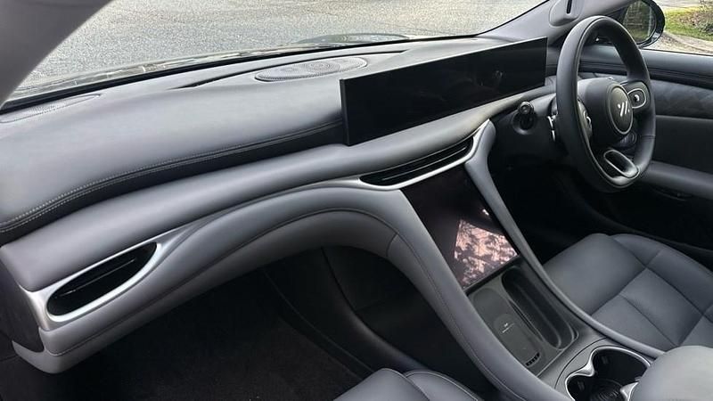 Used MG IM5 216 kW (295 HP) 2025 Hatchback