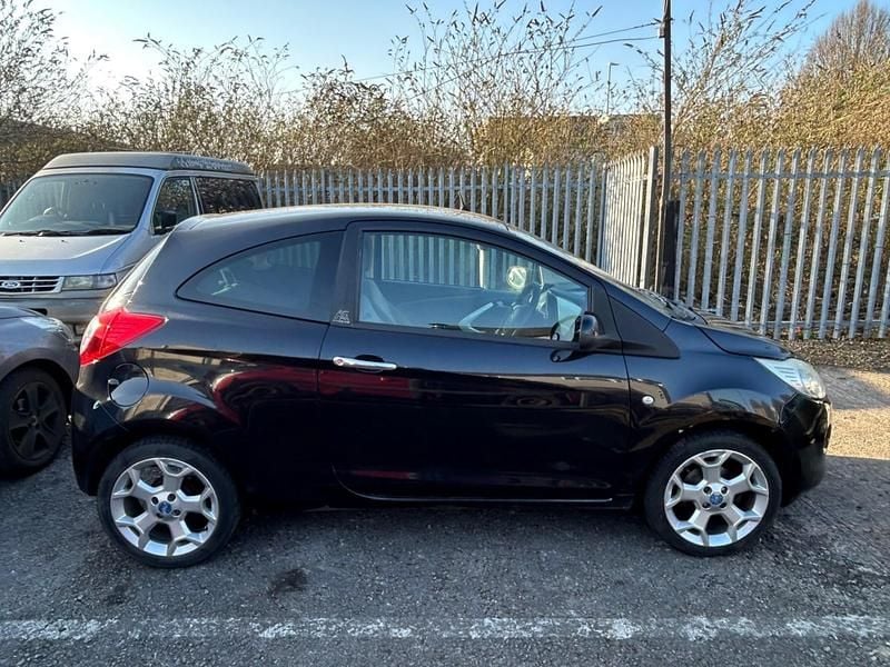 Used Ford Ka Titanium 69 HP (50 kW) 2011 Black Hatchback