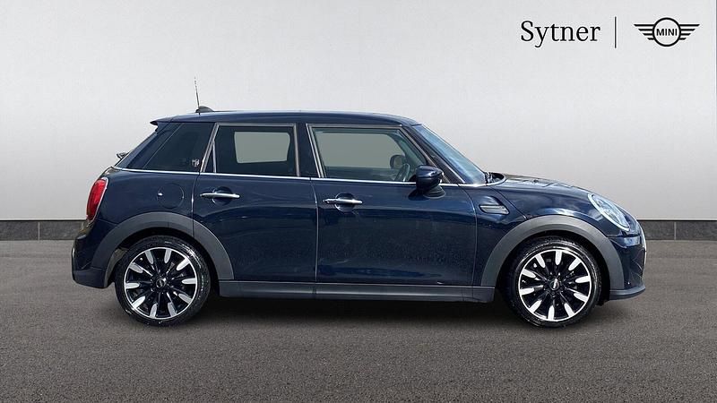 Used Mini Cooper Exclusive 134 HP (98 kW) 2022 Black Hatchback