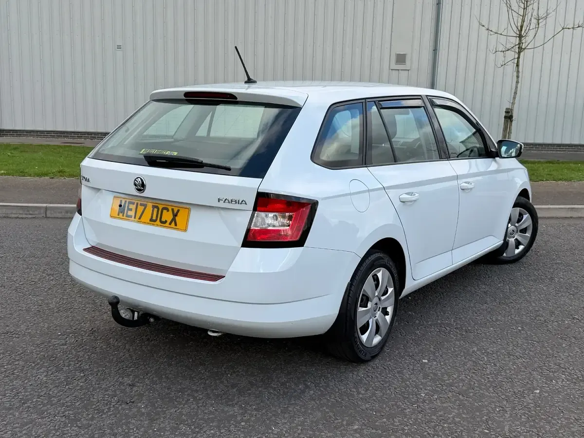 Used Skoda Fabia 2023 White Hatchback