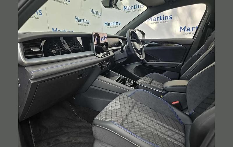 Neu VW Tayron R-line 150 PS (110 kW) 2026 Grau SUV