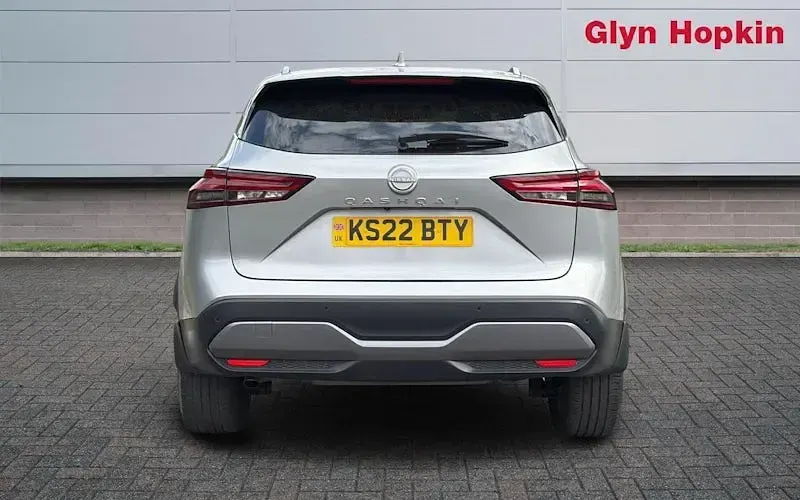 Used Nissan Qashqai Tekna 158 HP (116 kW) 2022 Silver SUV
