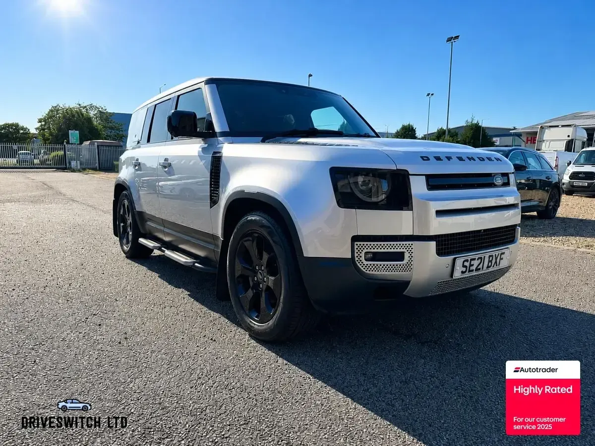 Used Land Rover Defender SE 300 HP (220 kW) 2021 Silver SUV