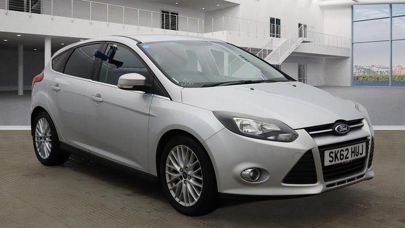 Silver Used 2012 Ford Focus Zetec Hatchback | £3,999 (Good price) - Image 1/4