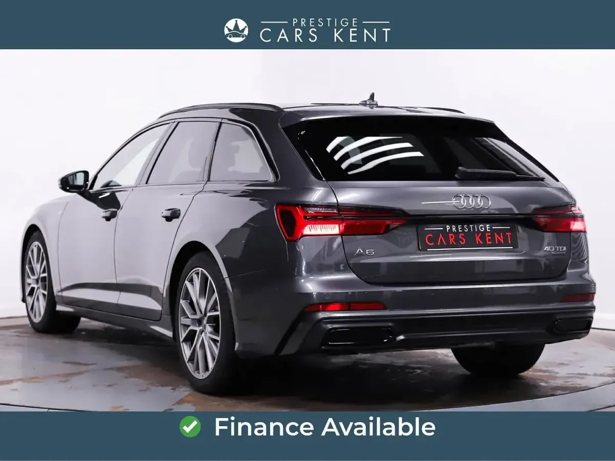 Begagnad Audi A6 Black Edition 204 HK (150 kW) 2023 Grå Kombi