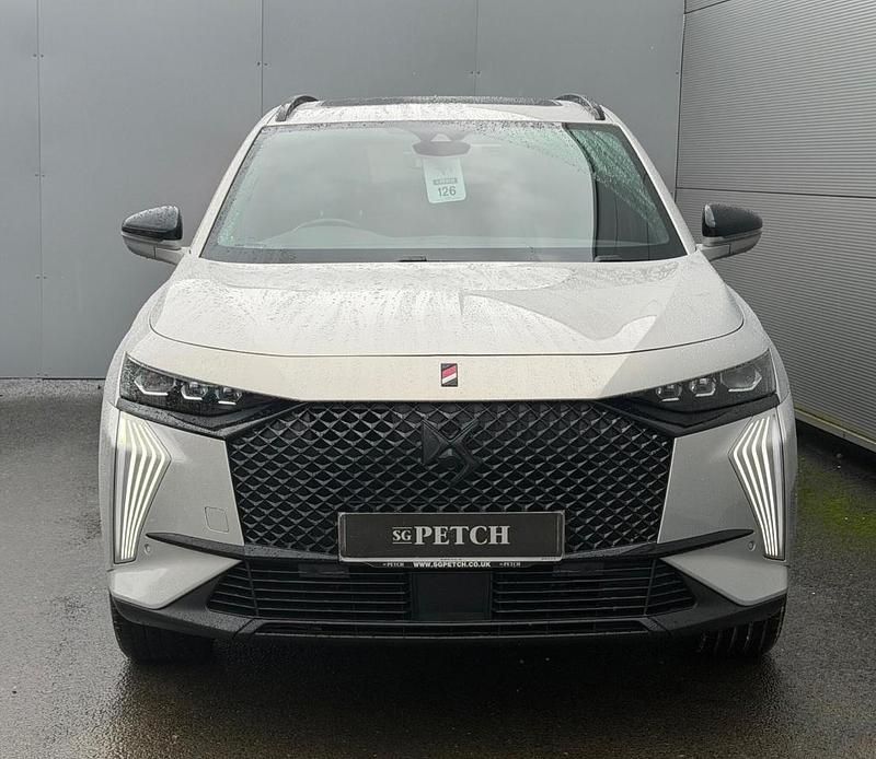 White Used 2024 DS Automobiles DS7 Crossback Performance Line Plus SUV | £23,995 (Fair price) - Image 1/4