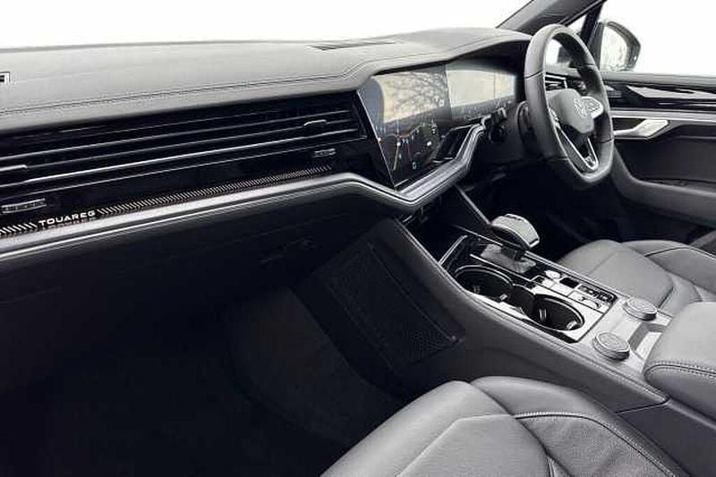Used VW Touareg Black Edition 286 HP (210 kW) 2025 Grey SUV