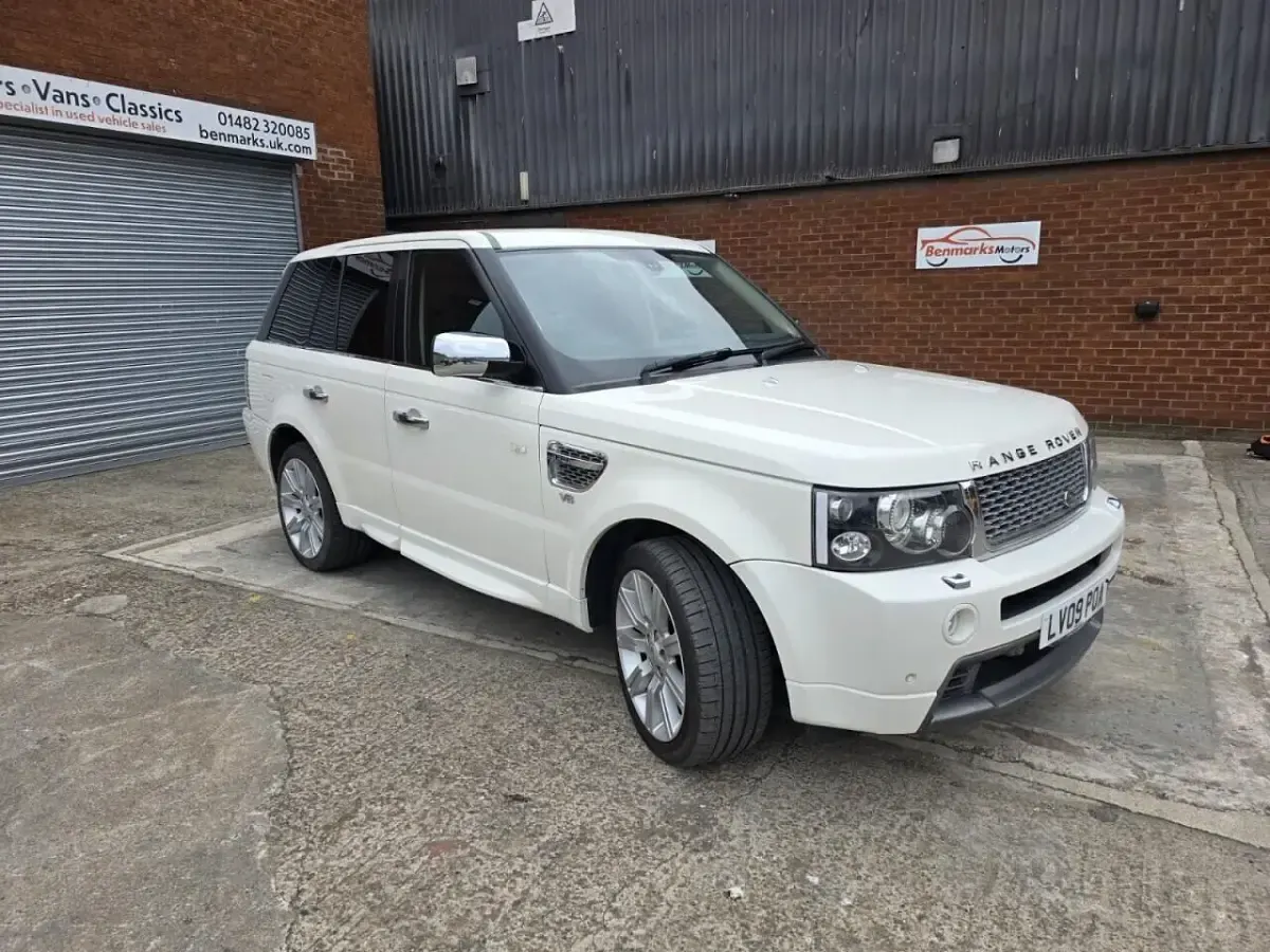 Usado Land Rover Range Rover Sport 272 HP (200 kW) 2009 Branco SUV
