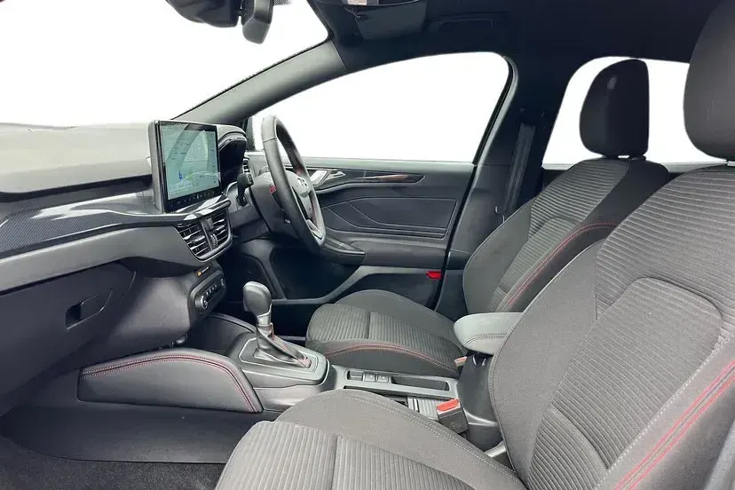 Used Ford Focus ST-Line X 155 HP (114 kW) 2025 Magnetic Estate