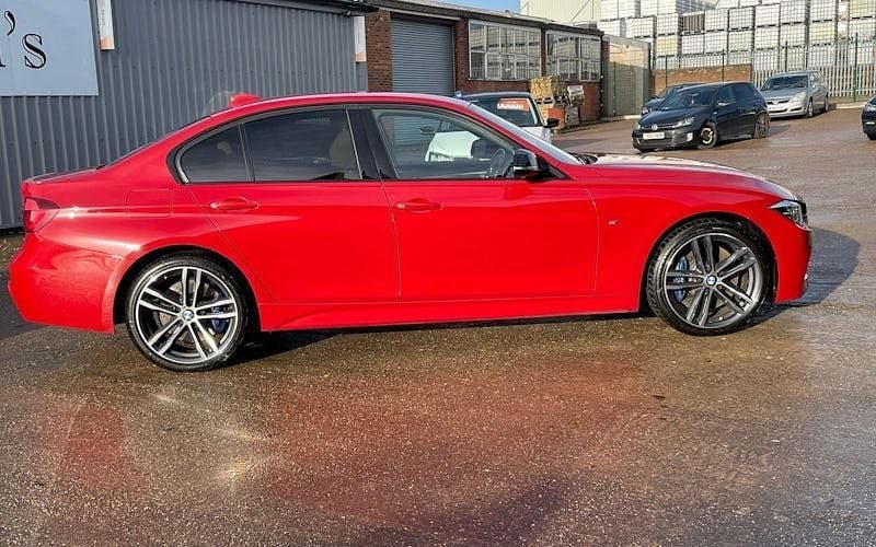 Used BMW 335 M Sport 313 HP (230 kW) 2018 Red Sedan