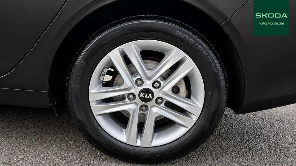 Used Kia Ceed 117 HP (86 kW) 2018 Black Hatchback