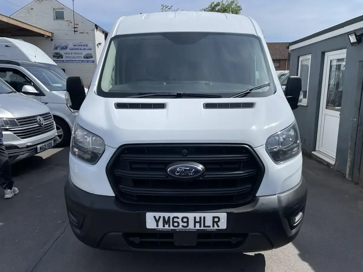 Used Ford Transit Trend 130 HP (95 kW) 2019 White Van