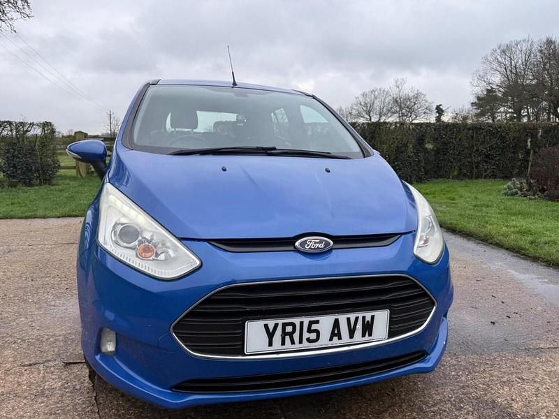 Used Ford B-MAX Zetec 2015 Blue MPV