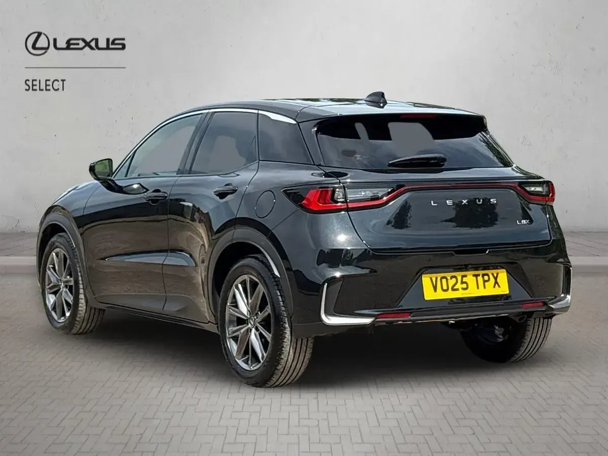 Used Lexus LBX 136 HP (100 kW) 2025 Black SUV