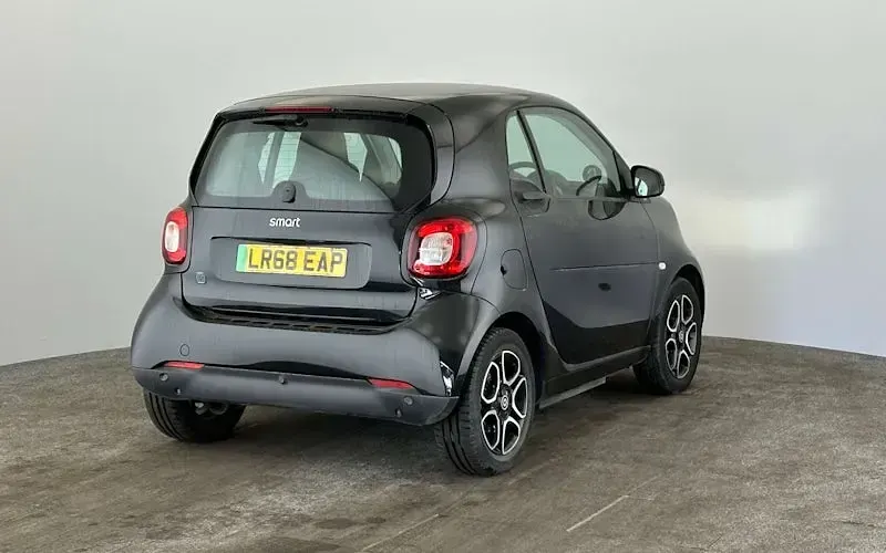 Used Smart ForTwo Electric Drive Premium 60 kW (82 HP) 2018 Black Coupe