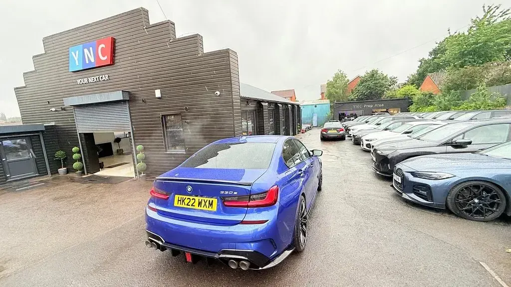 Used BMW 330e M Sport 288 HP (211 kW) 2022 Blue Sedan