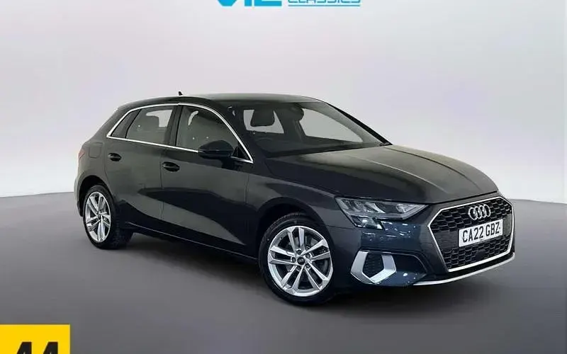 Used Audi A3 Sportback e-tron Sport 204 HP (150 kW) 2025 Hatchback