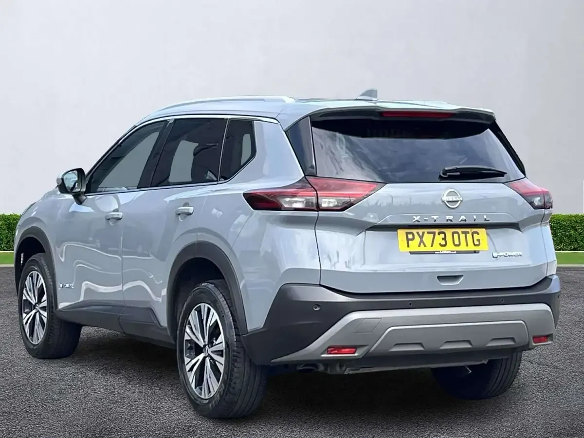 Used Nissan X-Trail N-Connecta 204 HP (150 kW) 2023 Grey SUV